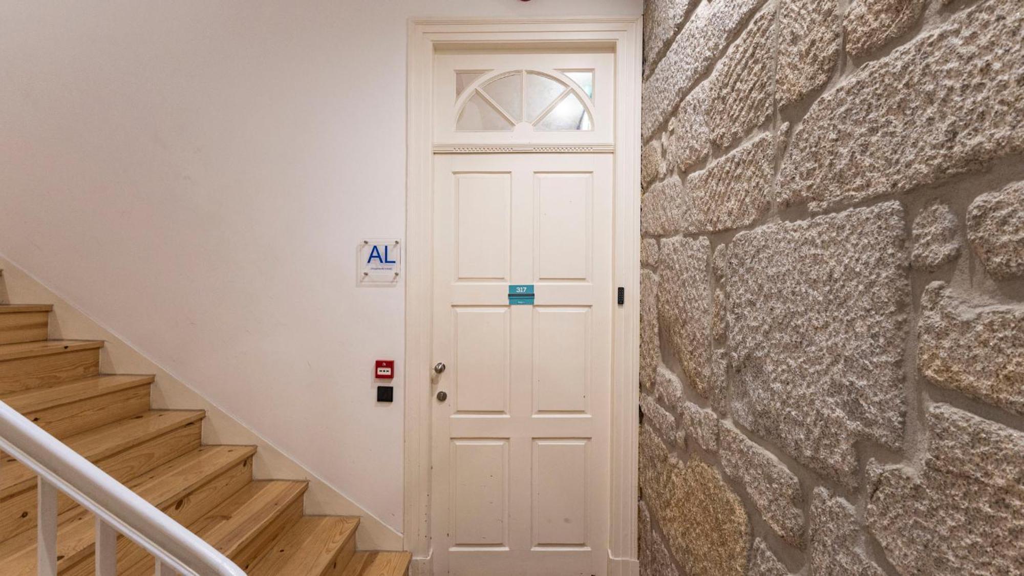 Lovelystay - Allderman Apartment - Almada 1º T Porto Exterior foto