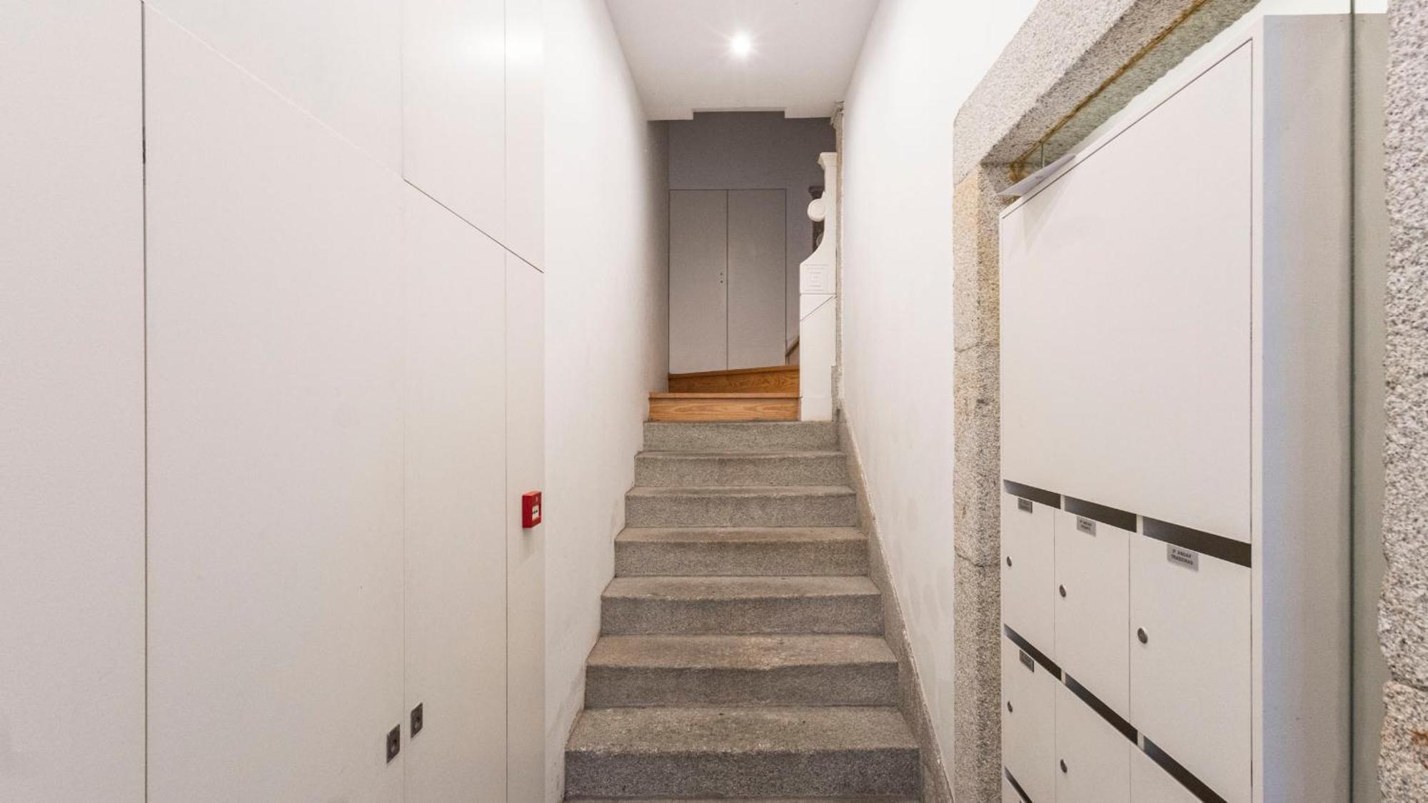 Lovelystay - Allderman Apartment - Almada 1º T Porto Exterior foto