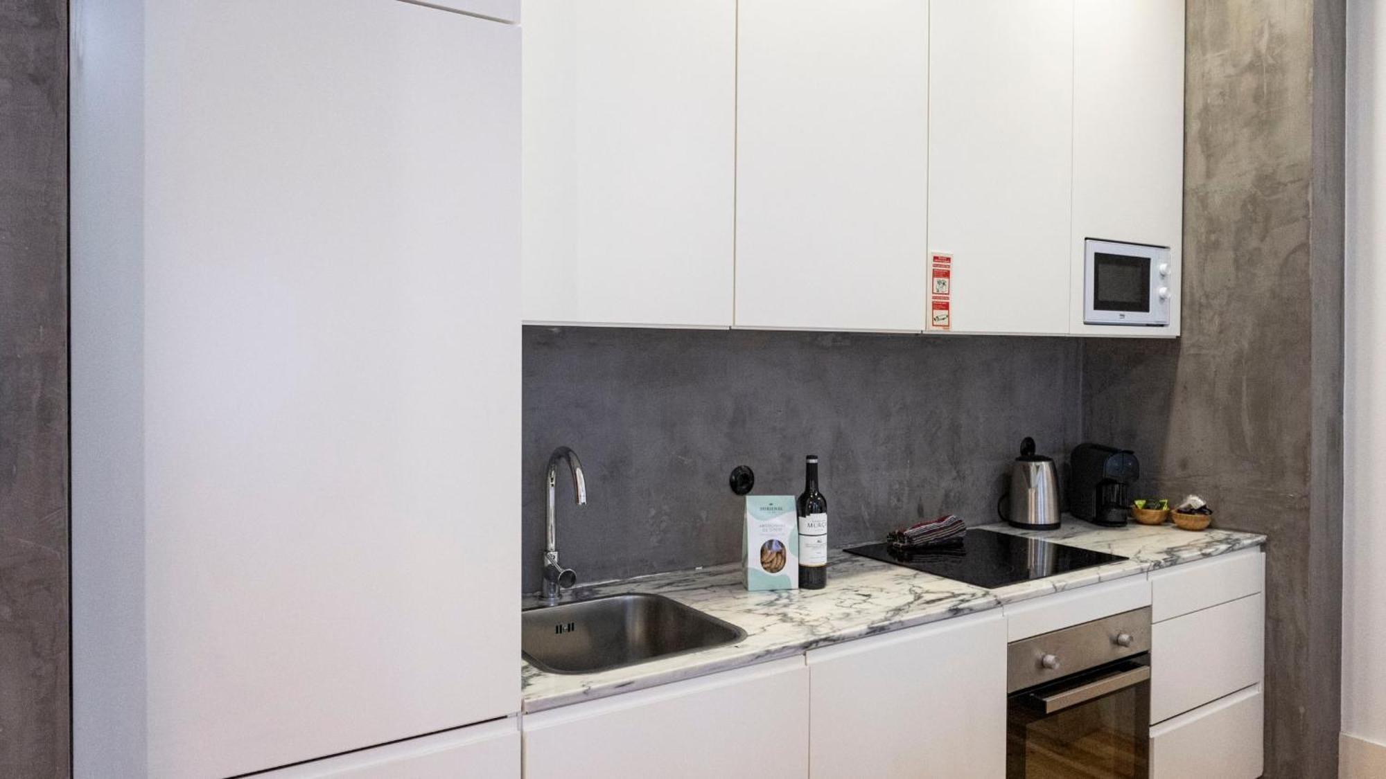 Lovelystay - Allderman Apartment - Almada 1º T Porto Exterior foto
